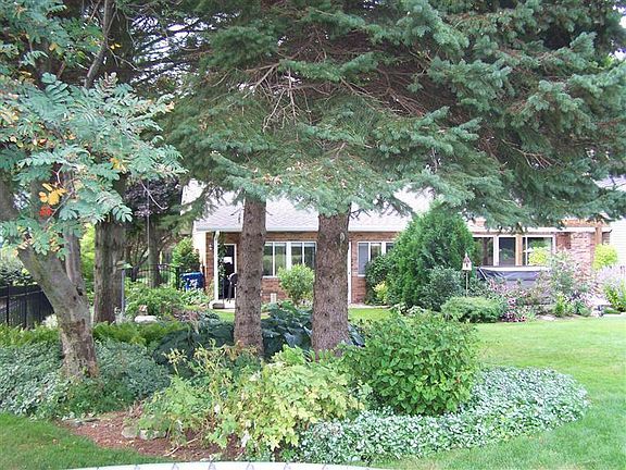 4th image of 708 S Iroquois Dr
