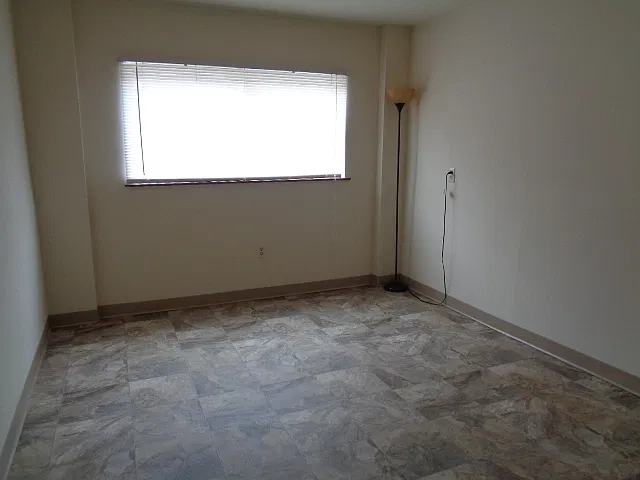 907 Bricker Blvd — Photo 12