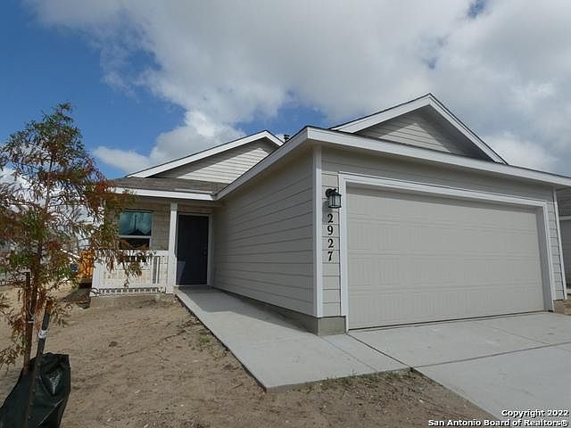 1st image of 2927 Millican Dr