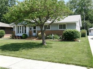 6893 Brandywine Rd, Parma Heights, OH 44130