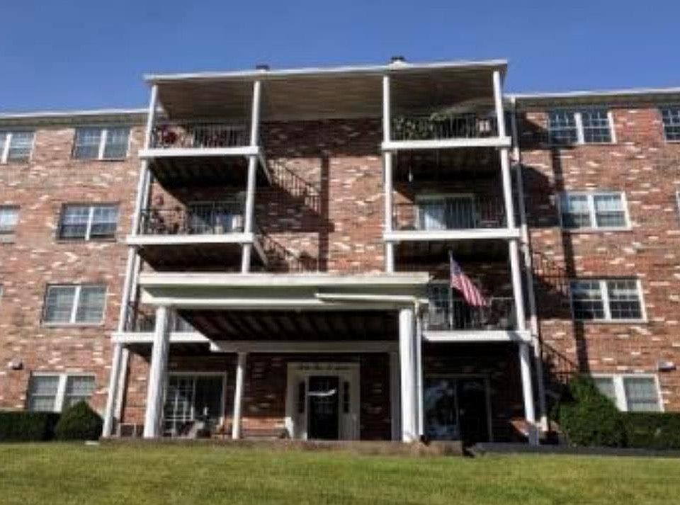 1st image of 3107 Garnette Dr APT D9