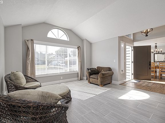 4th image of 5297 NE Corral Ct