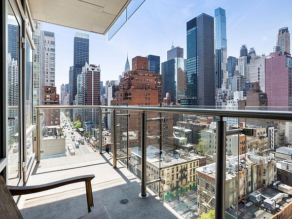 3rd image of 310 E 53rd St APT 12C