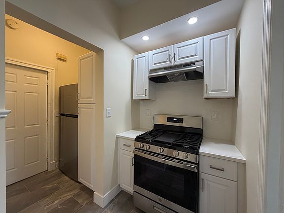 2nd image of 165 Chestnut Ave Floor 1