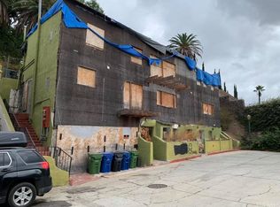 6814 Iris Cir, Los Angeles, CA 90068