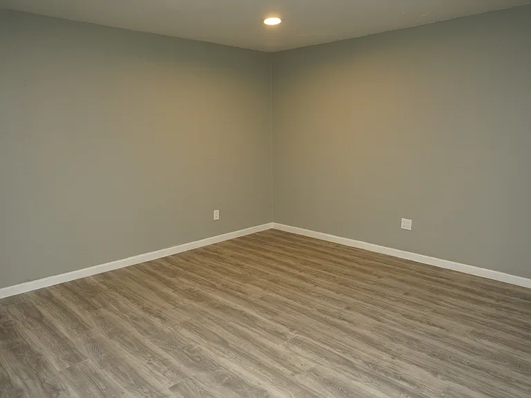 10730 Myers Way S #1 — Photo 8