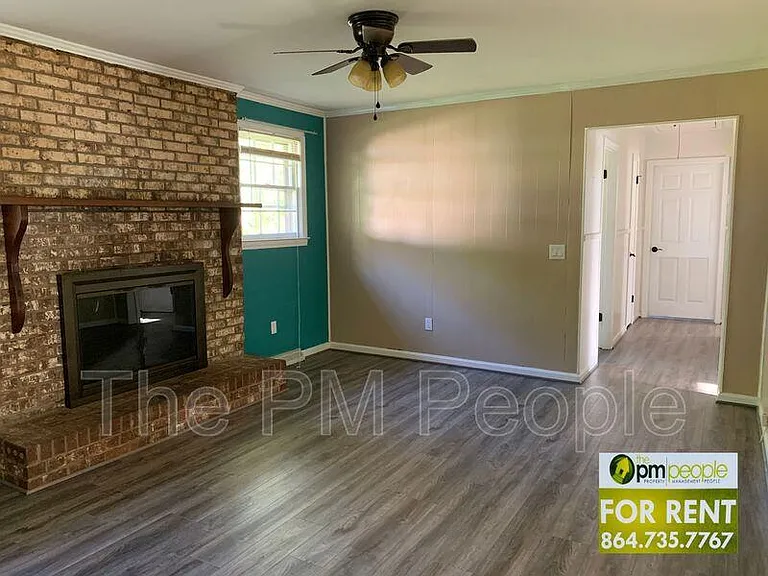 204 Pennwood Ln — Photo 8
