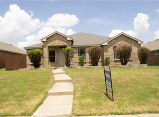 1221 Flower Ridge Dr, Lancaster, TX 75134