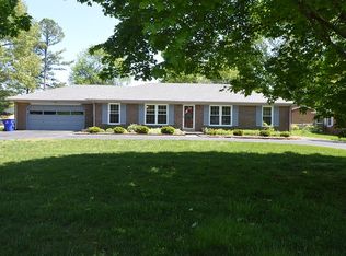 2714 Smallhouse Rd, Bowling Green, KY 42104