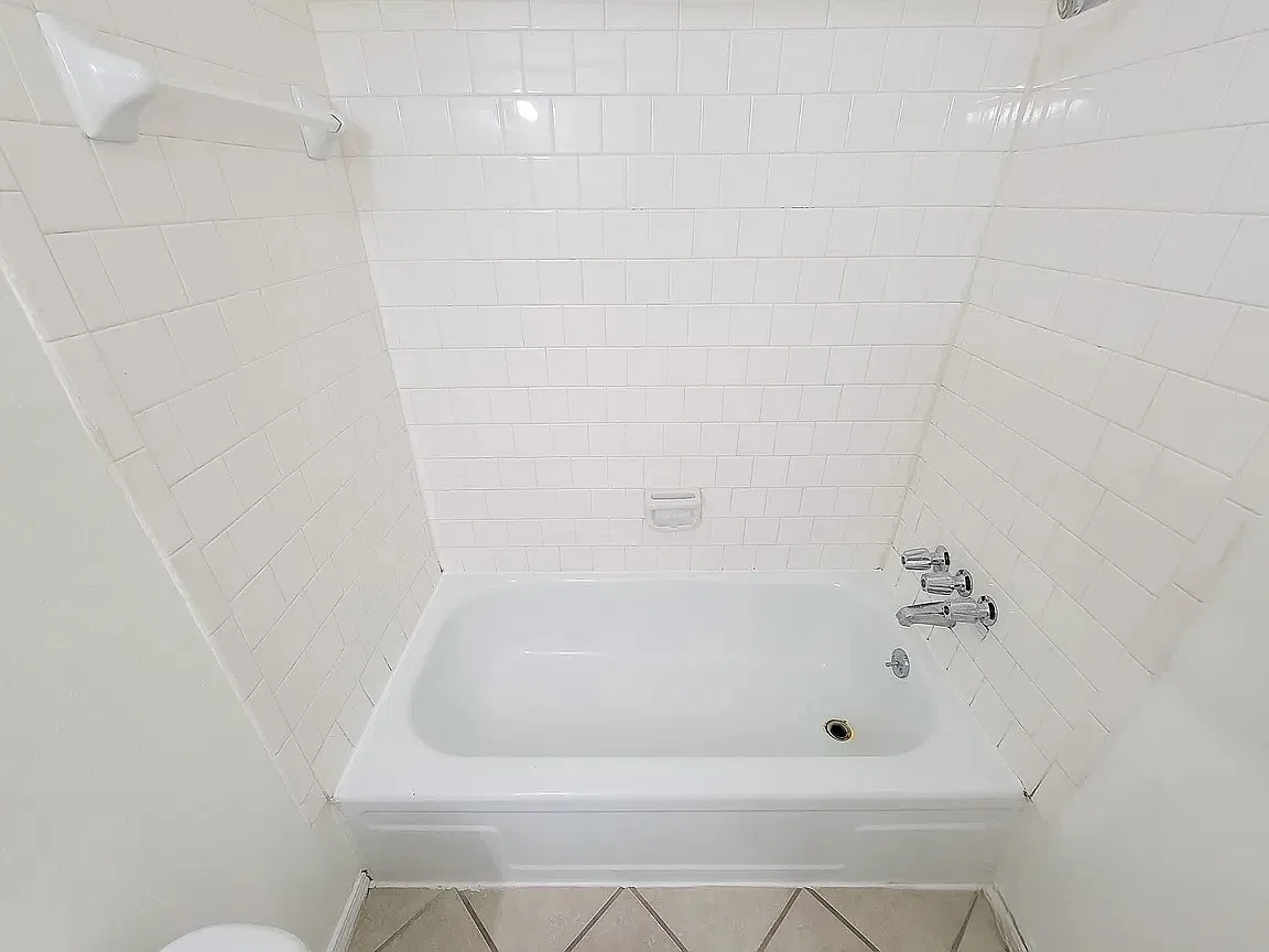 1 bed, 725 sqft, $850 — Photo 2