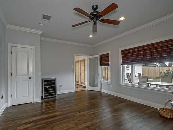 3rd image of 46 Belle Grove Dr