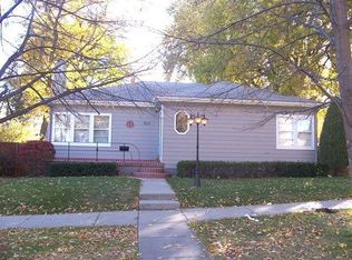 913 Saint Charles St, Rapid City, SD 57701