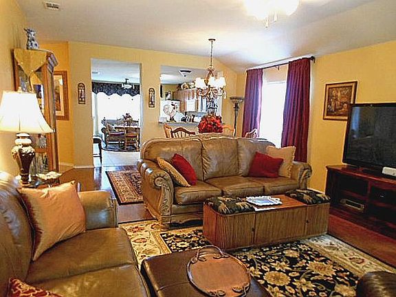 4th image of 2351 Teagle Dr