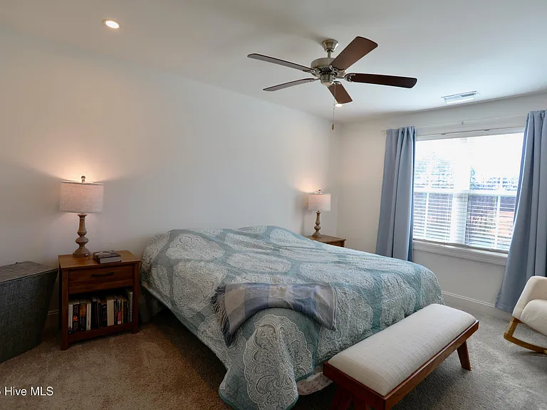 100 Falkirk Ct — Photo 24