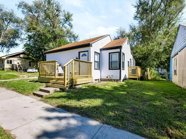 411 S 25th St, Saint Joseph, MO 64501