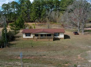 26 Log Cabin Rd, Eastman, GA 31023