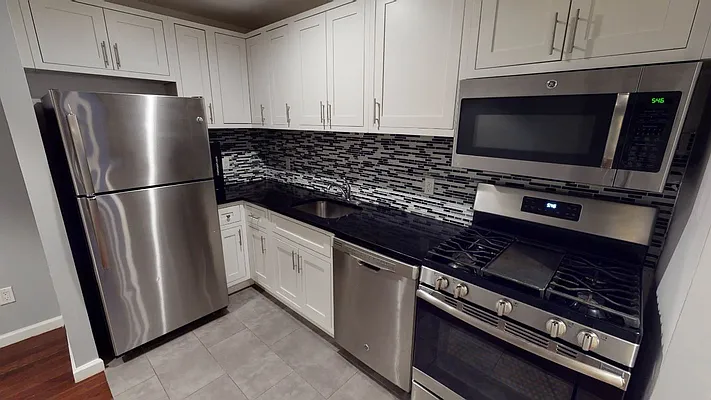 Rented by Marquis Real Estate Services | media 2