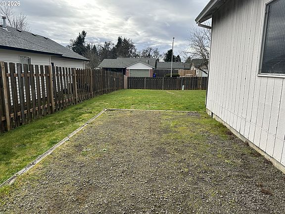 5th image of 18877 Highland Dr