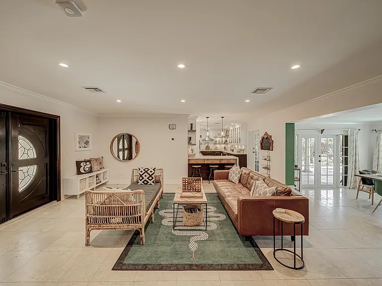 1281 Nightingale Ave — Photo 7