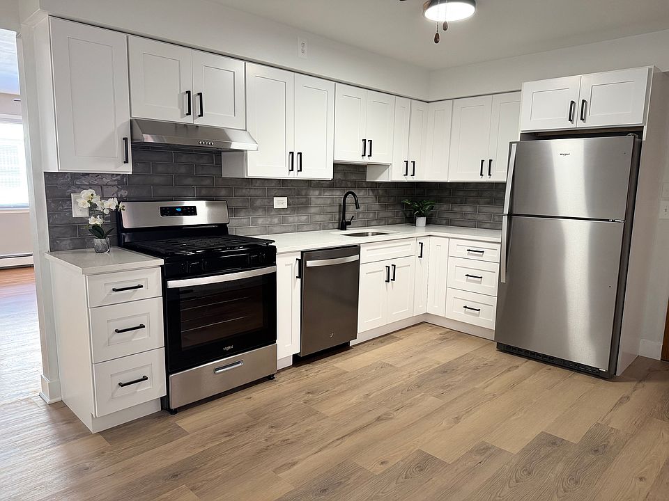 1st image of 8553 W Bryn Mawr Ave APT 2N