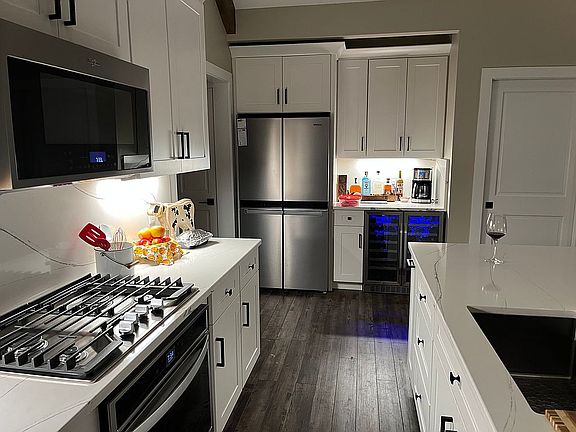 2nd image of 38 Paynes Ct