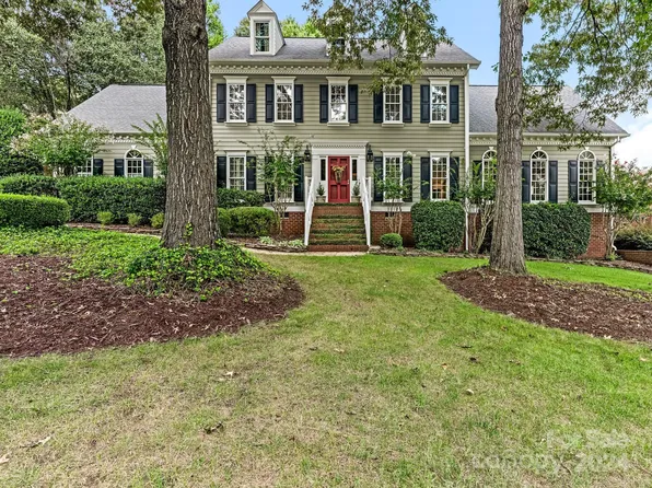 1215 Sydney Dr, Charlotte, NC 28270