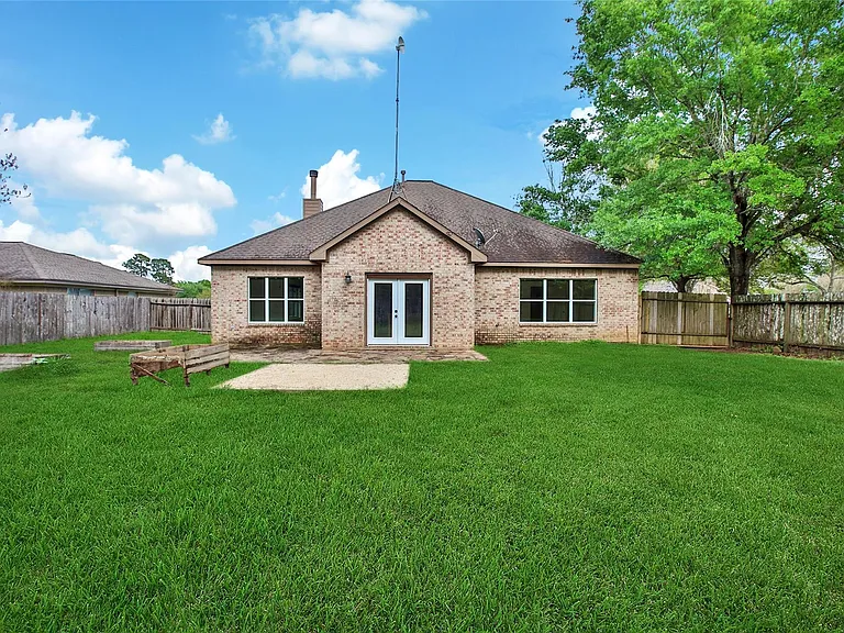15575 Kitty Hawk Dr — Photo 31