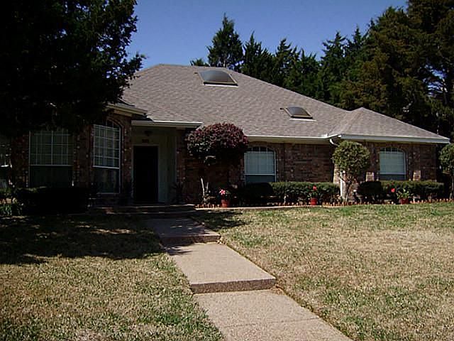 1st image of 331 Sandy Creek Dr