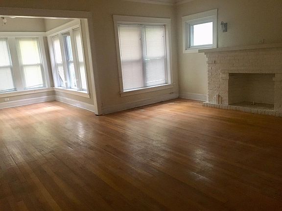 2nd image of 5865 N Magnolia Ave #1