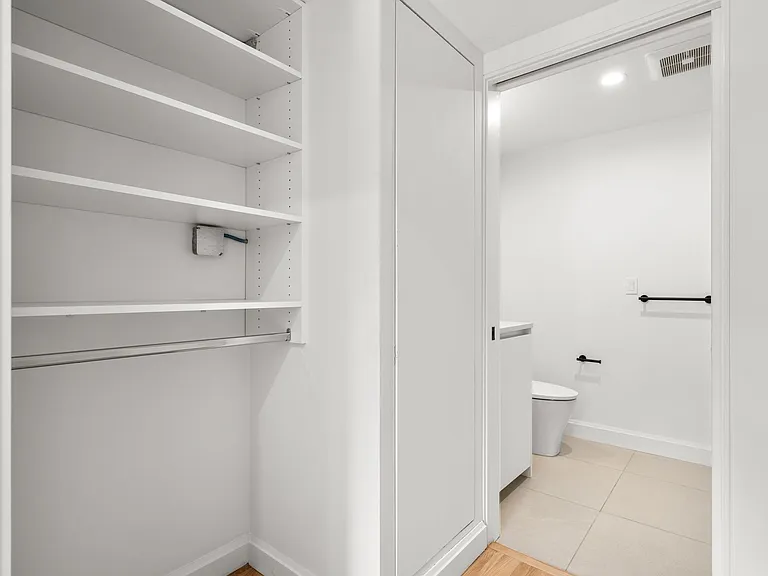 1618 Beacon St #3 — Photo 15