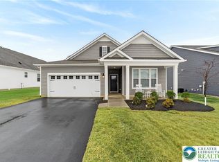 7903 Keystone Dr, Breinigsville, PA 18031