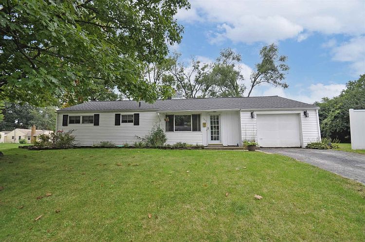 1st image of 2803 Southeast Dr