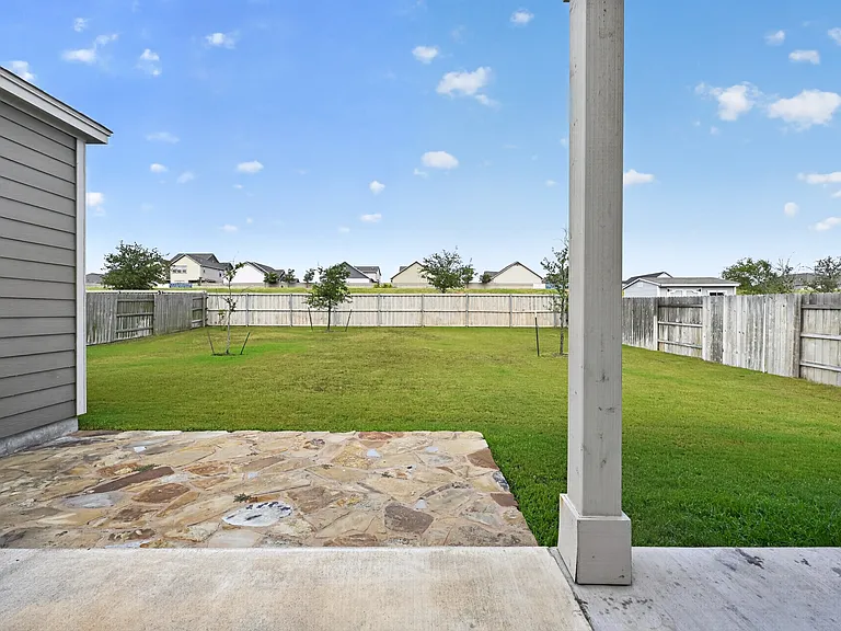 104 Joseph Hawkins Ln — Photo 30
