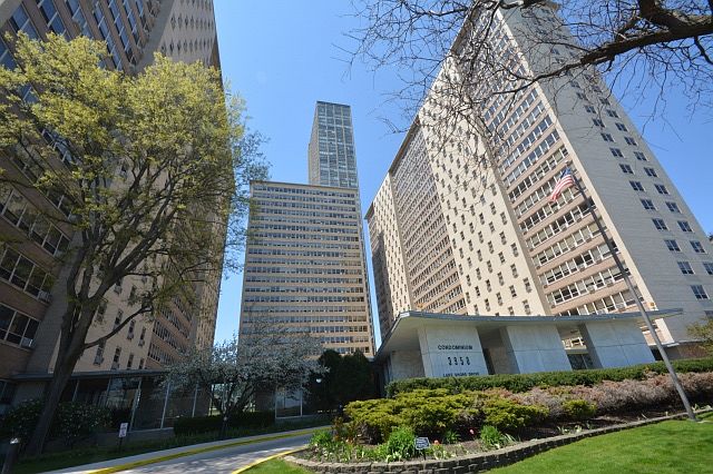 1st image of 3950 N Lakeshore Dr #1016C