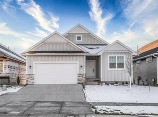 12545 Masters Ln, Lindstrom, MN 55045