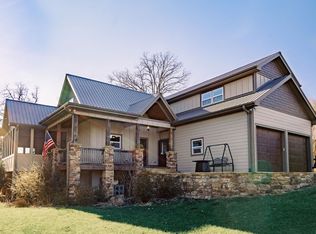 80 McKinney St, Blue Ridge, GA 30513