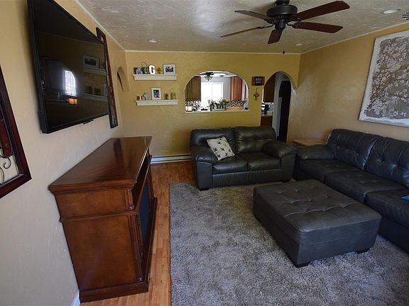 3rd image of 229 Colorado Dr