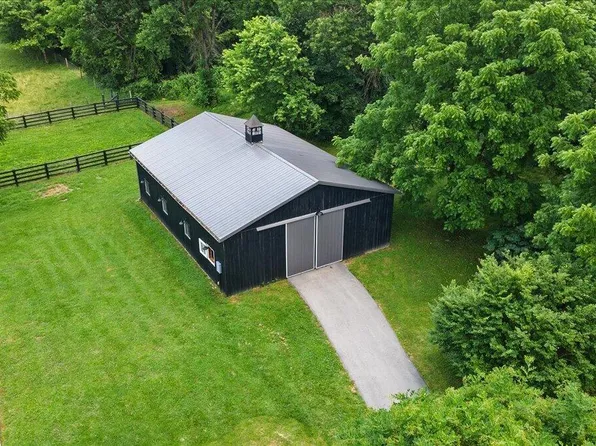 4001 Shannon Run Rd, Versailles, KY 40383