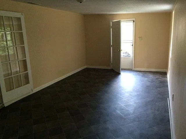4 bed, 1588 sqft, $1,600 — Photo 3