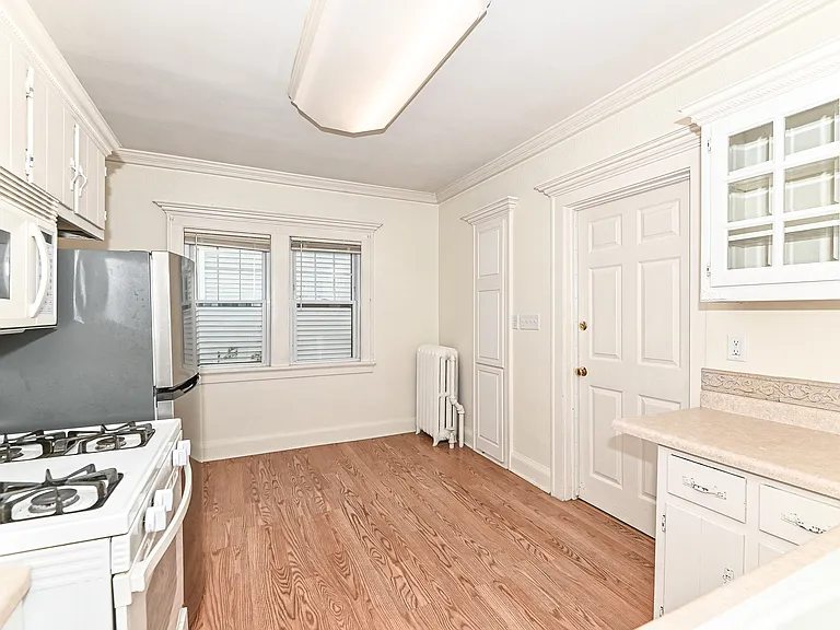kitchen-stove