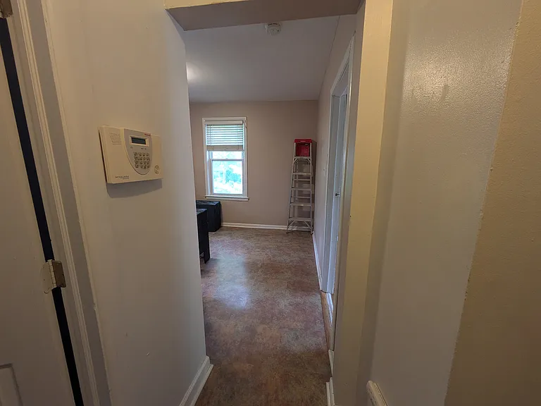 63 Arnold Ter #2 — Photo 7