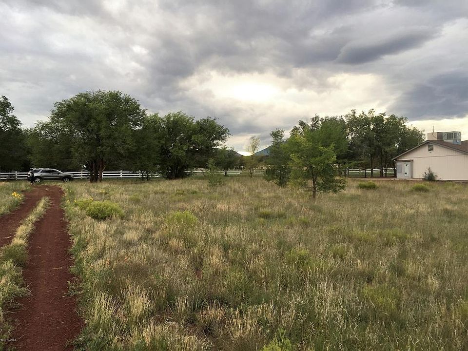 2nd image of 6959 Columbine Blvd