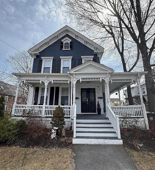 130 Elm St #2 — Photo 1