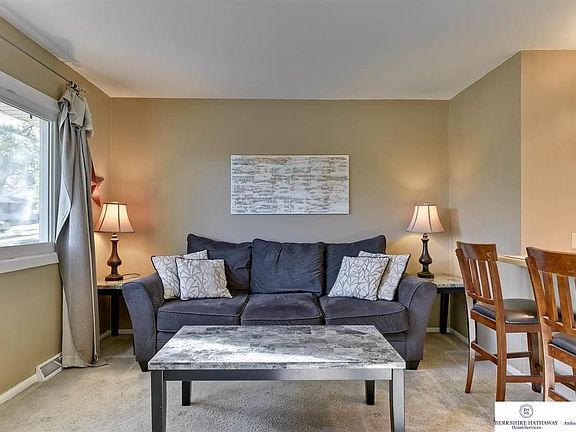 5th image of 4822 S 143rd St