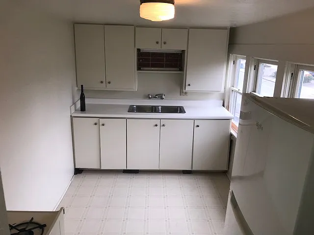 319 Laurel St #2 — Photo 4