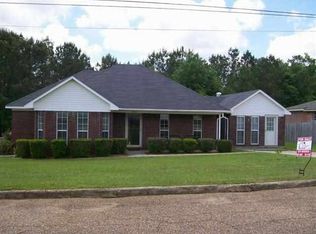 2741 Marilyn St, Elba, AL 36323