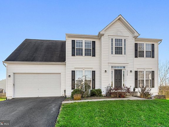 3rd image of 12182 Riverton Ct
