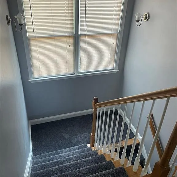 15 Ollie St NW — Photo 2