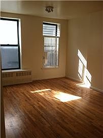 2nd image of 480 10th Ave APT 4FS