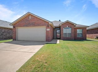 6907 94th St, Lubbock, TX 79424